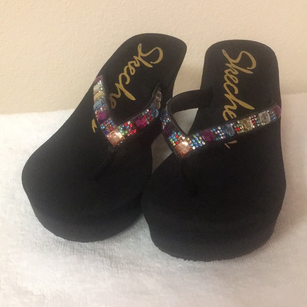 Sketchers 3” heel Flip Flop with Rhinestone straps